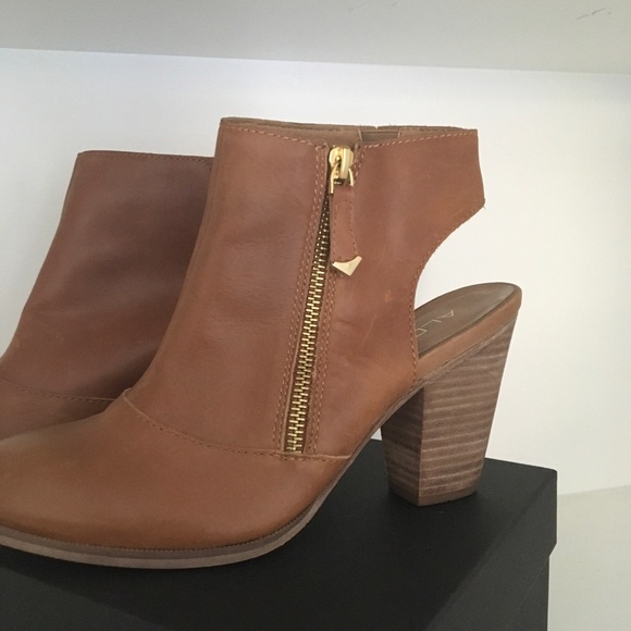 Aldo Brown Heeled Sandal - Picture 4 of 8